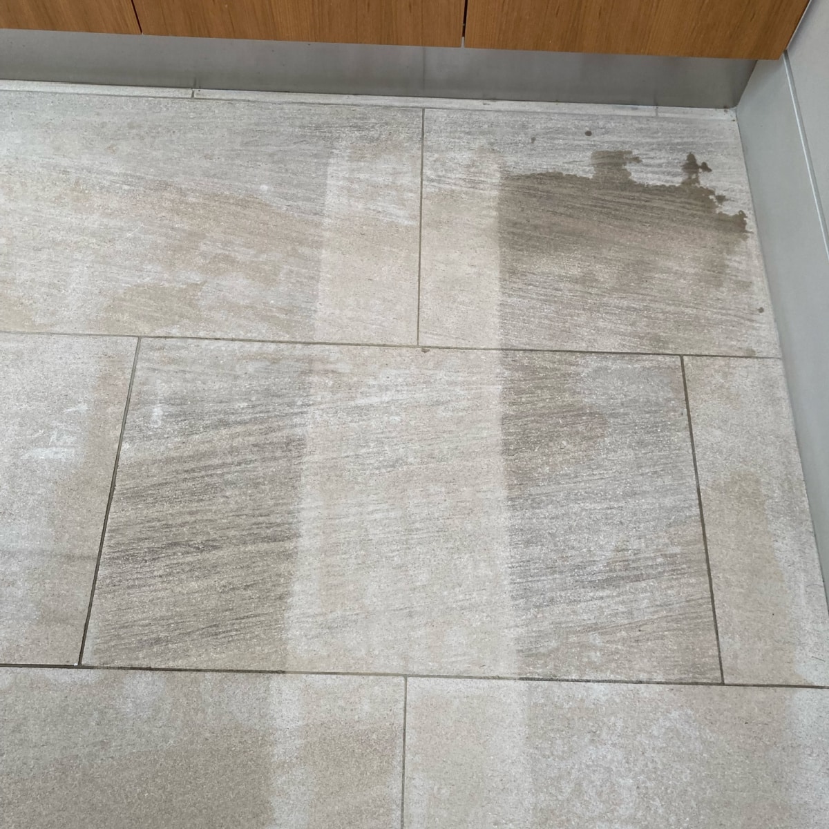 tile floor grout cleaning